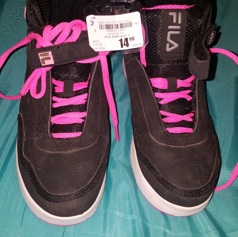 Girls shoes